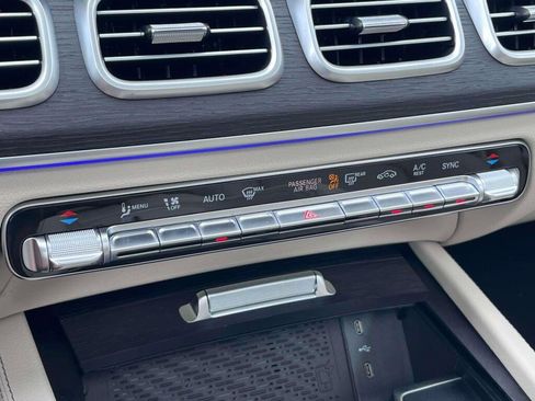 New 2026 Mercedes-Benz GLS 450 4MATIC image 34