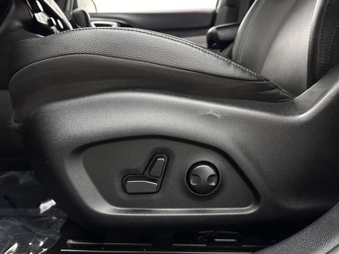 Used 2025 Jeep Compass Limited AWD/4WD image 12