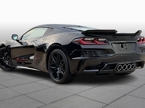 Used 2025 Chevrolet Corvette Z06 image 12