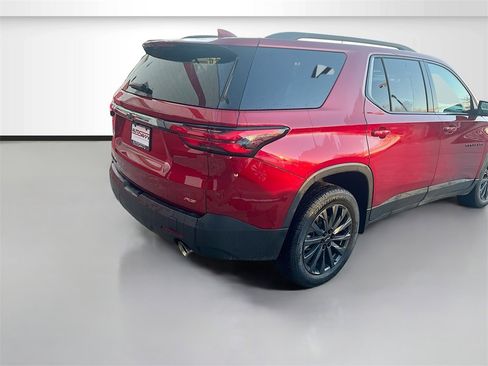 Used 2023 Chevrolet Traverse RS image 7