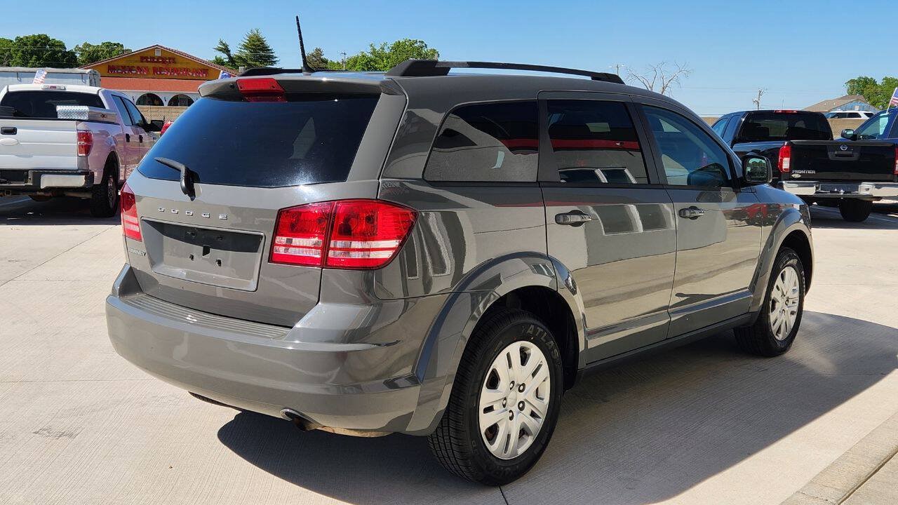 Used 2019 Dodge Journey SE FWD image 6