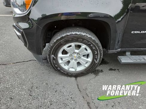 Used 2022 Chevrolet Colorado LT w/ LT Convenience Package AWD/4WD image 18