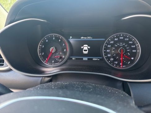 Used 2019 Genesis G70 2.0T Advanced w/ Dynamic Package image 3