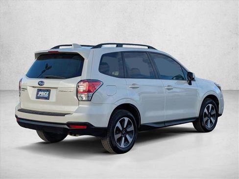 Used 2018 Subaru Forester 2.5i Premium w/ All-Weather Package image 5