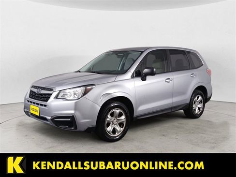Used 2017 Subaru Forester 2.5i image 1