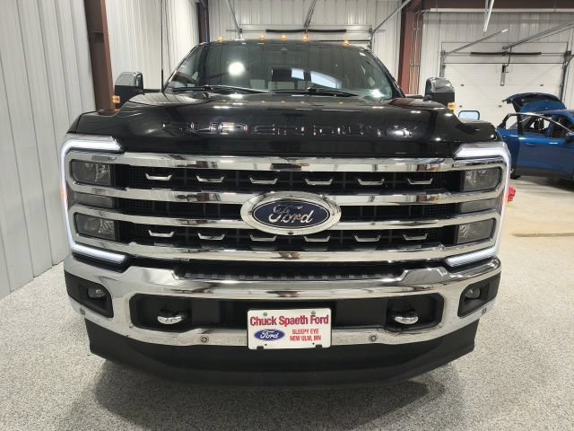 Used 2023 Ford F350 Lariat w/ Lariat Ultimate Package AWD/4WD image 3