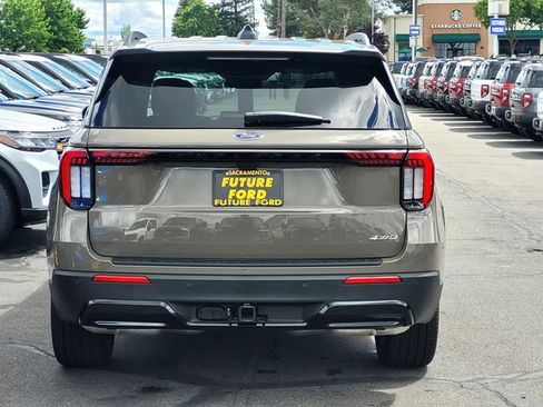 New 2026 Ford Explorer ST-Line image 5