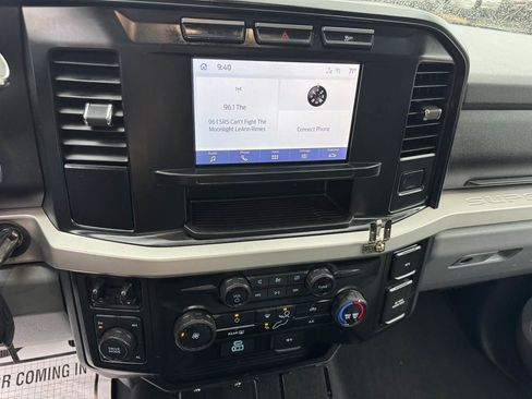 Used 2024 Ford F250 XLT w/ Snow Plow Prep Package image 17