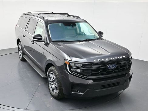 New 2025 Ford Expedition Max Active image 38