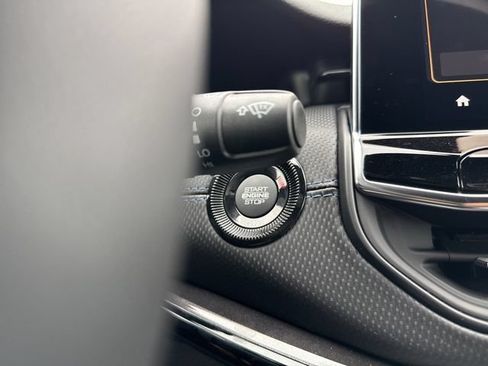 New 2026 Jeep Compass Latitude AWD/4WD image 18