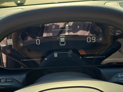 New 2025 Kia K4 LXS image 34