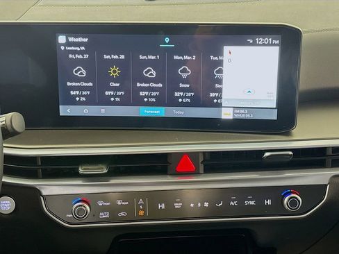 Used 2025 Kia Sorento SX Prestige image 16