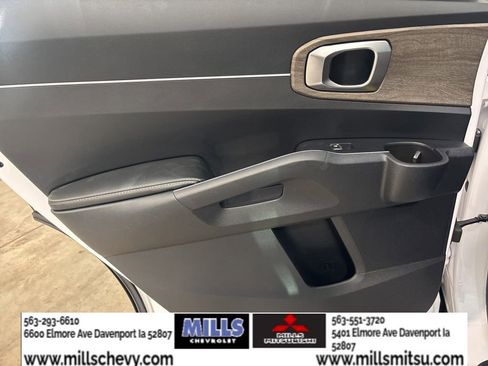 Used 2021 Kia Sorento EX w/ EX AWD X-Line Package image 11