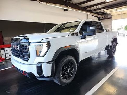 Used 2025 GMC Sierra 2500 AT4 AWD/4WD image 10