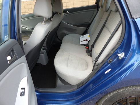 Used 2016 Hyundai Accent SE FWD image 27