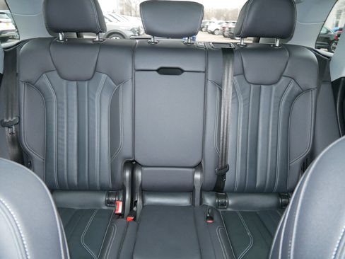 Used 2023 Audi Q5 e Premium w/ Convenience Package image 13