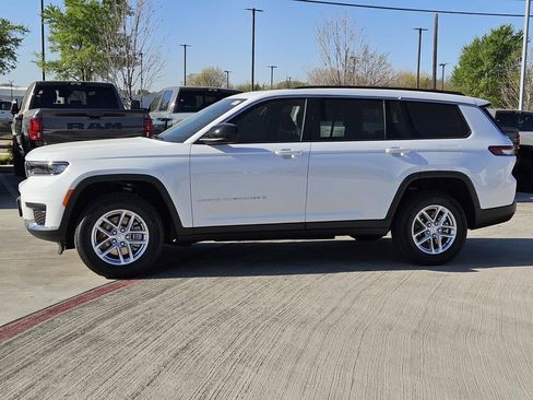 New 2026 Jeep Grand Cherokee L 2WD image 2