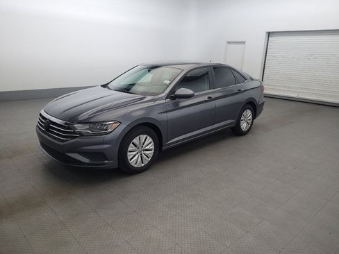 Used 2019 Volkswagen Jetta S w/ Driver Assistance Package FWD image 2