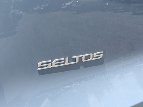 New 2027 Kia Seltos S FWD image 13