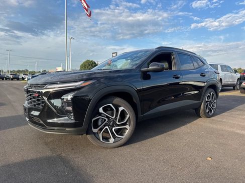 New 2026 Chevrolet Trax RS w/ Driver Confidence Package FWD image 1