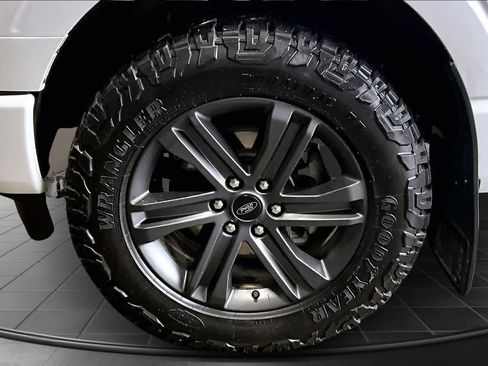 Used 2023 Ford F150 Lariat w/ Equipment Group 502A High image 8