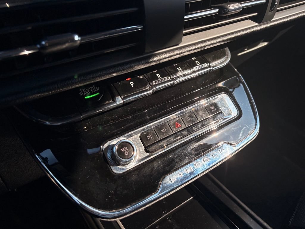 Used 2023 Lincoln Corsair Reserve AWD/4WD image 18