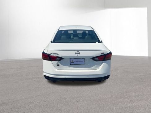 Certified 2024 Nissan Altima 2.5 SR FWD image 9