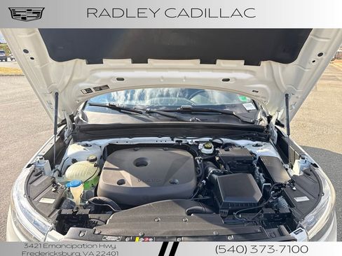 Used 2020 Volvo XC40 T5 R-Design image 16