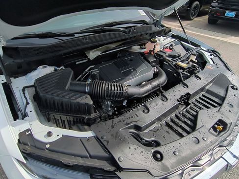 Used 2025 Chevrolet Blazer LT image 28