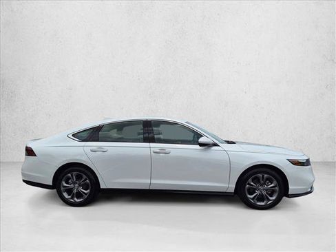 Used 2024 Honda Accord EX image 4