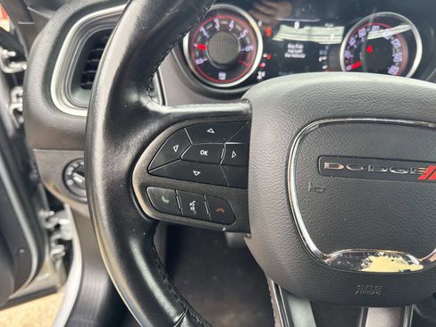 Certified 2022 Dodge Challenger SXT image 22