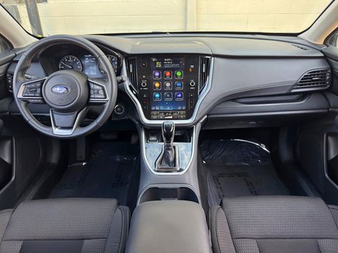 Used 2024 Subaru Outback Premium AWD/4WD image 11