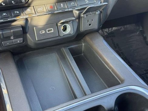 Used 2020 GMC Sierra 1500 SLT w/ SLT Premium Plus Package image 33