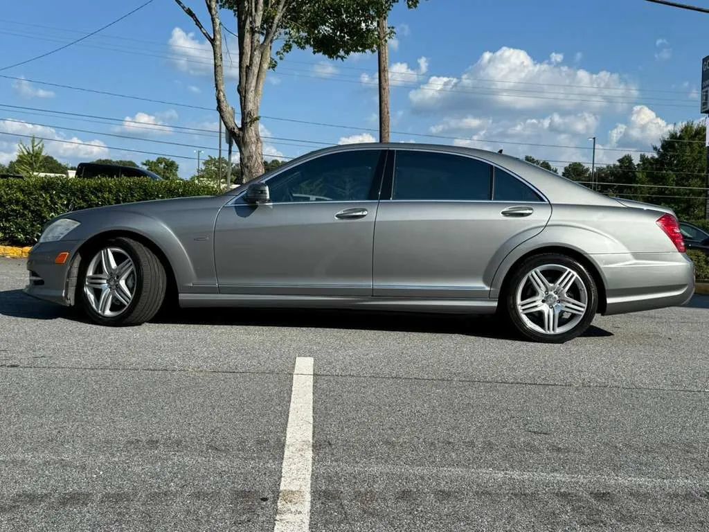 Used 2012 Mercedes-Benz S 550 4MATIC image 4