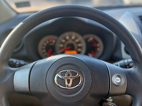 Used 2011 Toyota RAV4 2WD w/ Base L4 Extra Value Pkg image 34