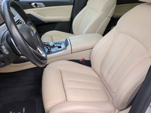 Certified 2022 BMW X7 xDrive40i w/ Executive Package image 16