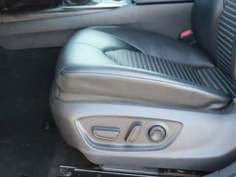 Used 2021 Toyota Camry SE FWD image 9