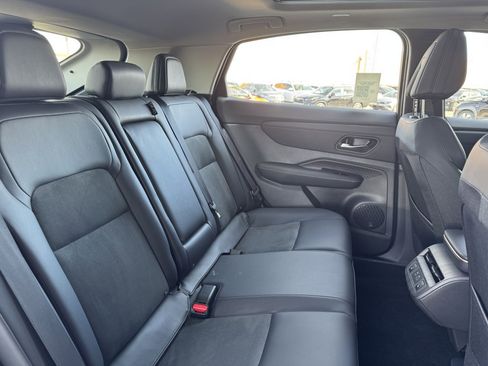 Used 2023 Nissan Ariya FWD image 44