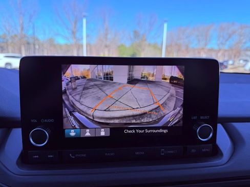 Used 2023 Honda Accord LX image 18