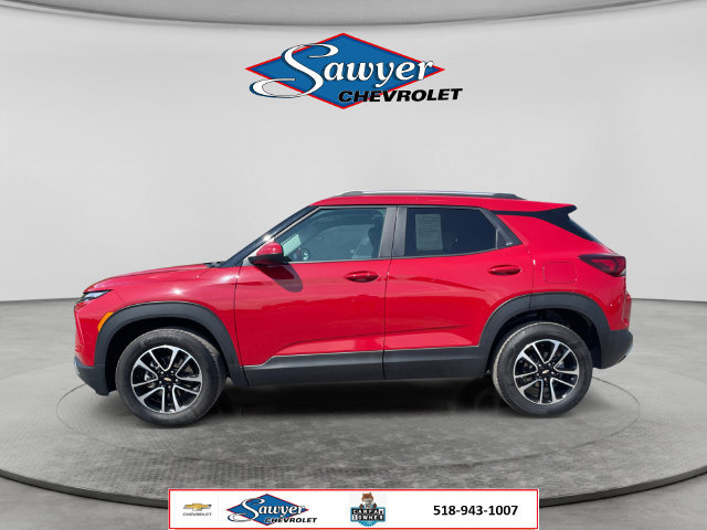 Used 2026 Chevrolet TrailBlazer LT AWD/4WD image 2