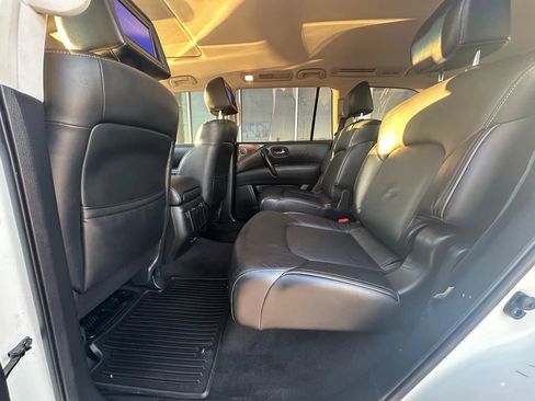 Used 2015 INFINITI QX80 Luxe w/ 22" Wheel Package image 13