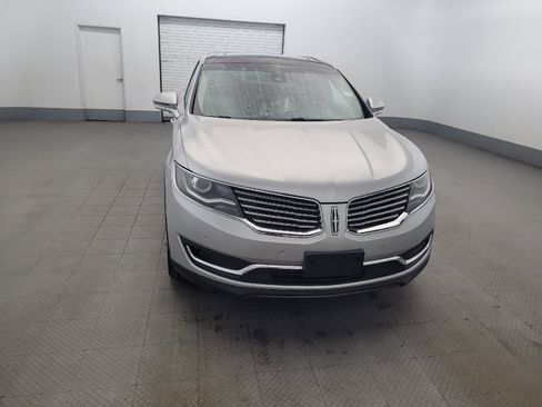 Used 2017 Lincoln MKX Reserve w/ Driver Assistance Package AWD/4WD image 14