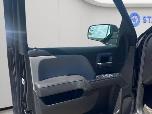 Used 2017 Chevrolet Silverado 1500 W/T w/ Black Out Edition RWD image 9