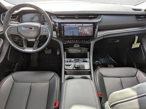 New 2026 Jeep Grand Cherokee Limited w/ Limited Altitude Package image 14