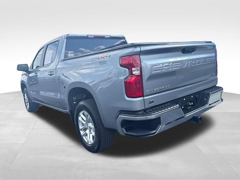 Used 2023 Chevrolet Silverado 1500 LT AWD/4WD image 3