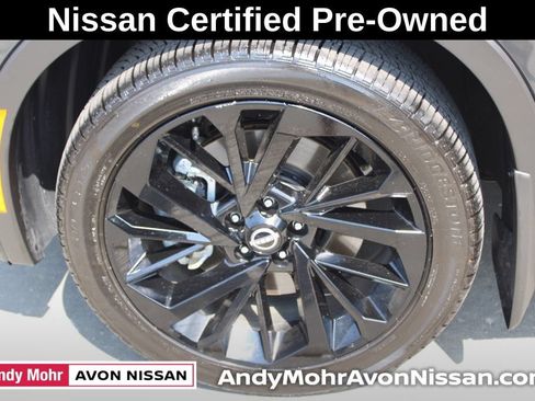 Used 2026 Nissan Rogue Platinum w/ Family Package AWD/4WD image 11