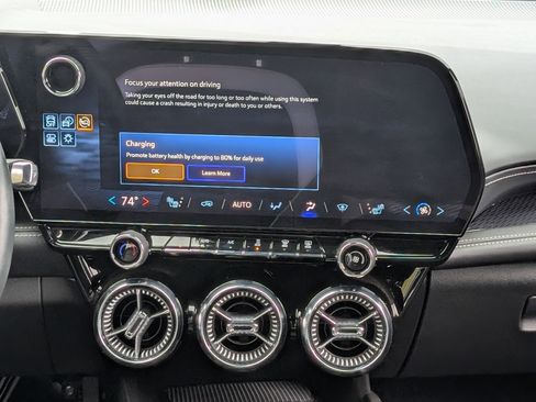 Used 2024 Chevrolet Blazer EV LT image 26