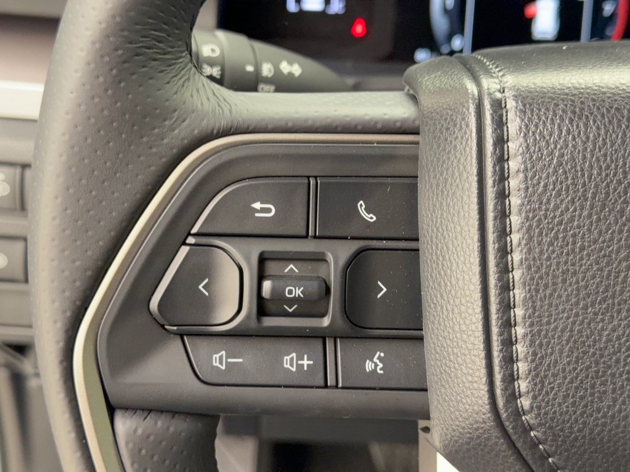 Used 2026 Toyota 4Runner SR5 RWD image 18