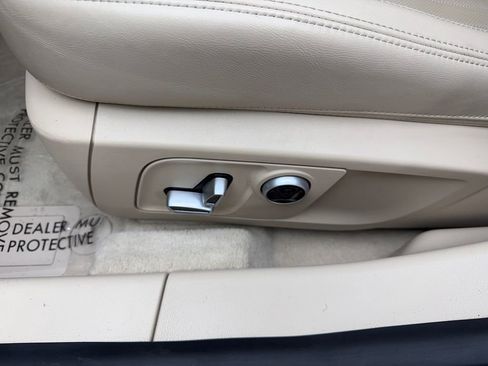 Used 2021 Maserati Ghibli image 30