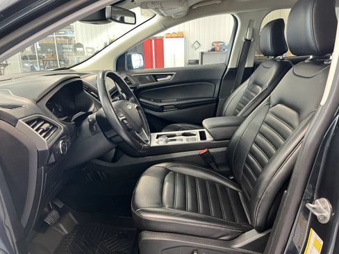 Used 2022 Ford Edge SEL AWD/4WD image 11